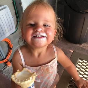 Meet your Posher, Danielle